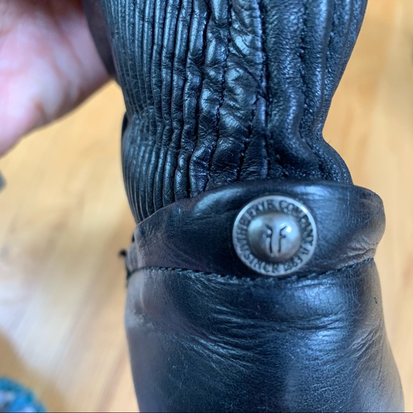 Frye Lucinda Leather Ankle Boot - Picture 4 of 8